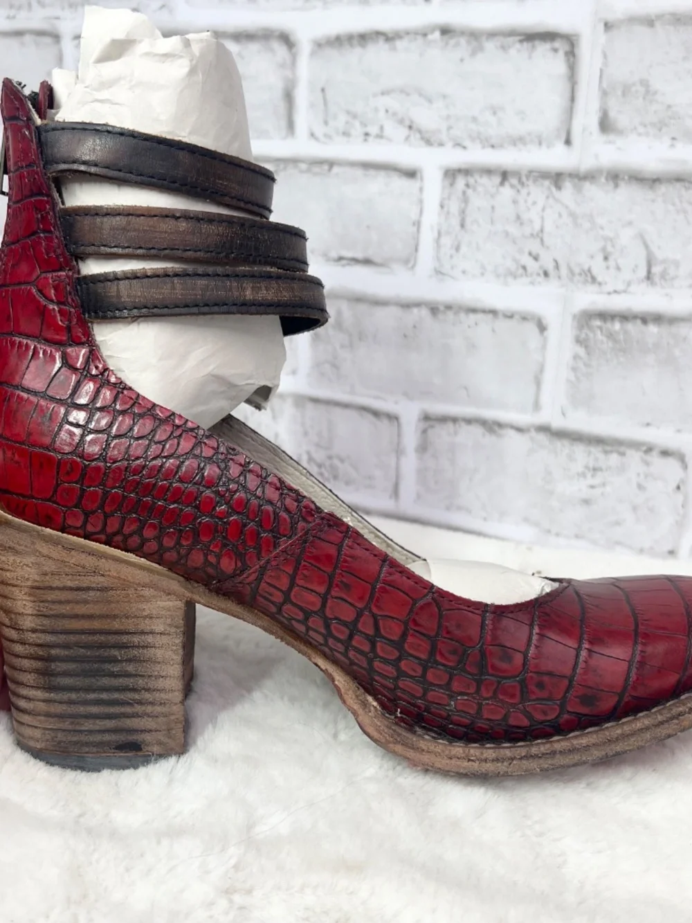 🦅BNIB🤩|•FREEBIRD BY STEVEN•| 'Randi' Red Croc Heeled Mary Jane Size 10